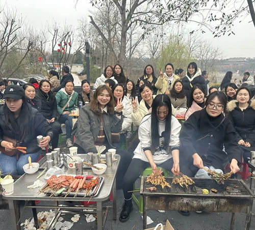 綿陽市先鋒醫(yī)療器械有限公司—— 慶?！?.8婦女節(jié)”，共赴燒烤盛宴，致敬巾幗風(fēng)采